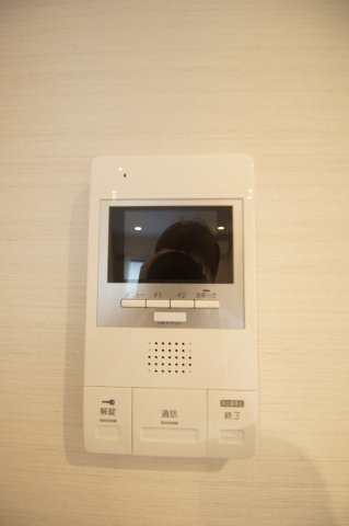 セキュリティ　来訪者が確認できる女性に安心の「TVモニターホン」