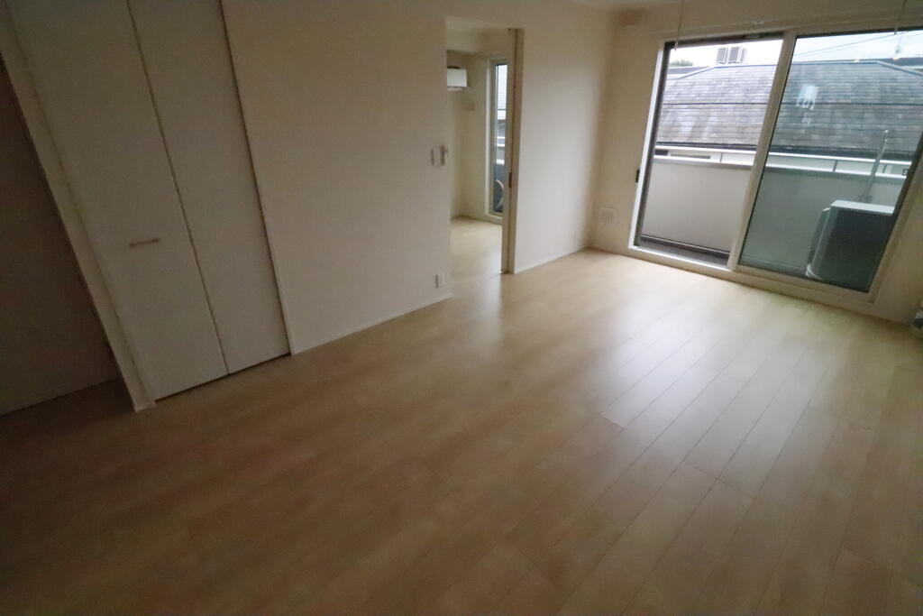居室・リビング　※同物件、別部屋になります。
