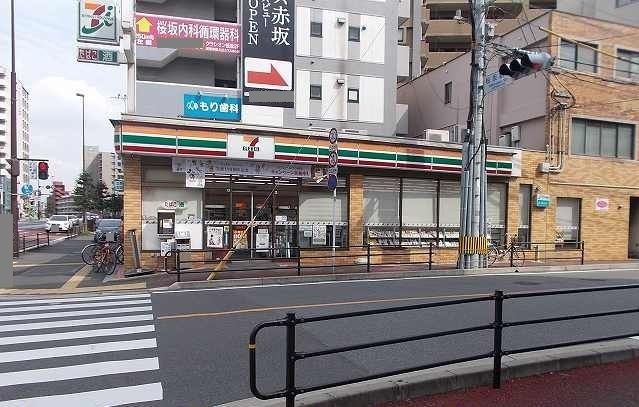 コンビニ　セブンイレブン福岡桜坂店（コンビニ）まで230m