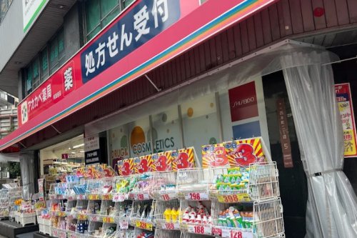ドラックストア　ドラッグアカカベ 阿波座店（ドラッグストア）まで214m