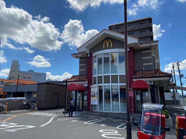 飲食店　マクドナルド（飲食店）まで318m