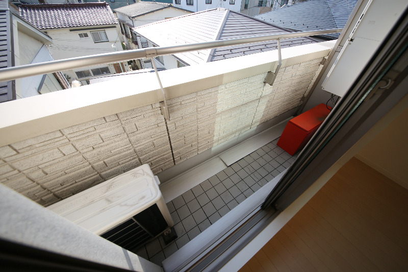 バルコニー　南東向きバルコニー※同タイプ参考写真
