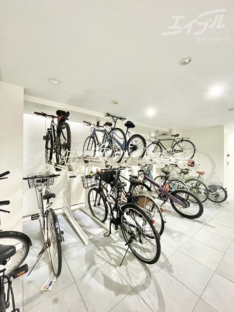 駐車場　駐輪場