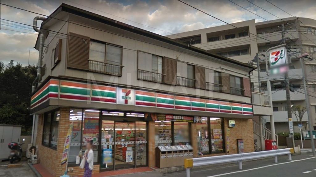 コンビニ　セブンイレブン鎌倉小袋谷店（コンビニ）まで310m