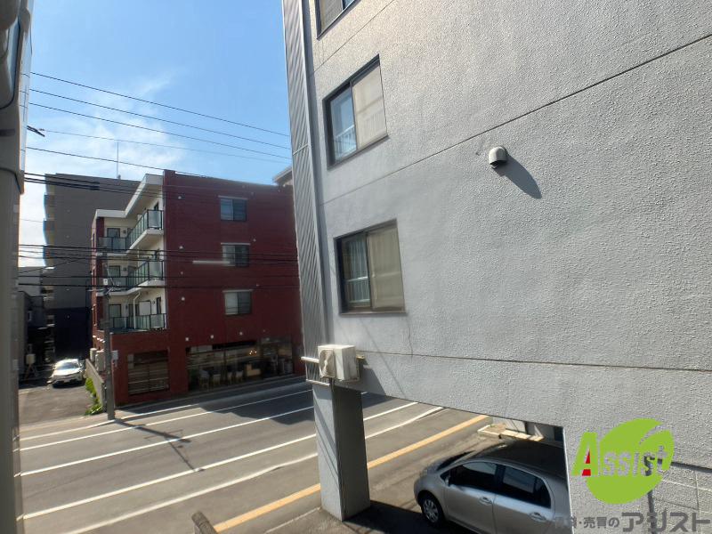 眺望　街中ですので建物はありますが風通しバッチリですよ！