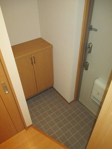 玄関　※他部屋参照