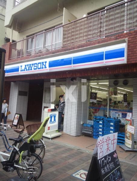コンビニ　ローソン滝野川7丁目（コンビニ）まで355m