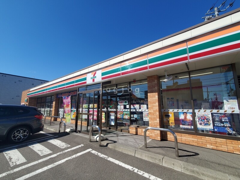 コンビニ　セブンイレブン札幌啓明店（コンビニ）まで580m