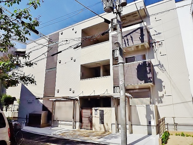 建物外観　閑静な住宅地のキレイなアパート