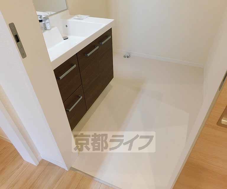 洗面設備　脱衣所もゆったりと。