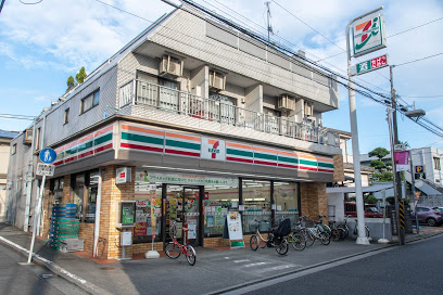 コンビニ　セブンイレブン 練馬桜台5丁目店（コンビニ）まで410m