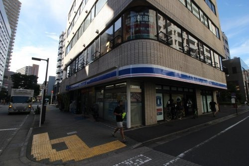 コンビニ　ローソン 江戸川船堀三丁目店（コンビニ）まで107m