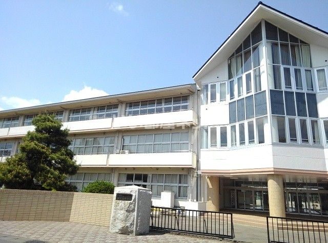 中学校　下野市立南河内中学校（中学校）まで1321m