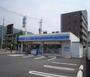 コンビニ　ローソン（コンビニ）まで500m
