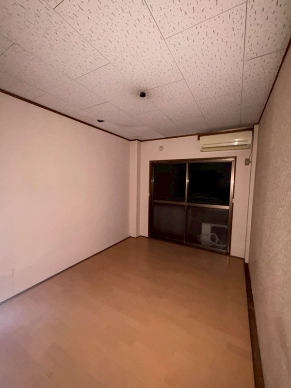 居室・リビング　反転別部屋参考写真