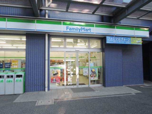 コンビニ　ファミリーマート勝どき三丁目店（コンビニ）まで203m