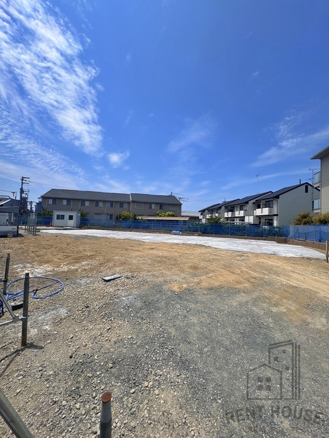 建物外観　外観（建設中）