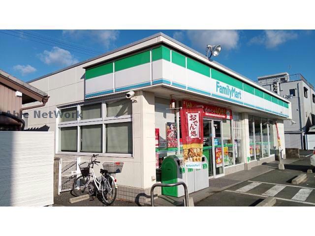 コンビニ　ファミリーマート豊橋旭店（コンビニ）まで822m