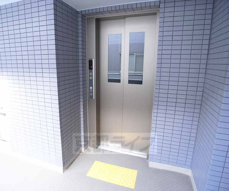 その他　エレベーター