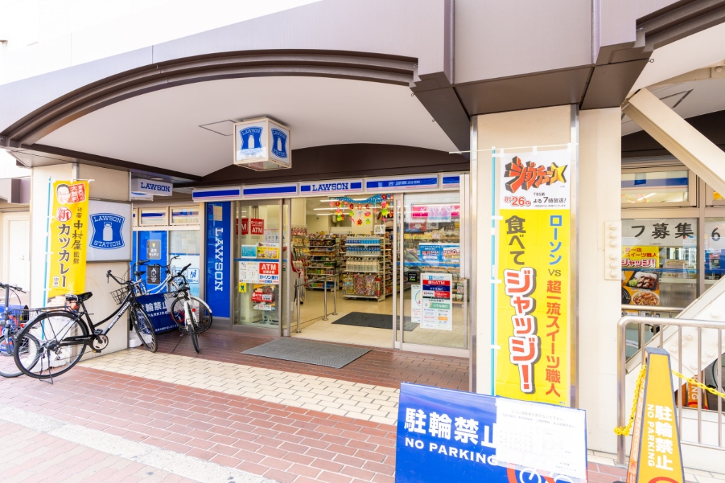 コンビニ　ローソン ＨＢ 阪急上新庄南店（コンビニ）まで423m