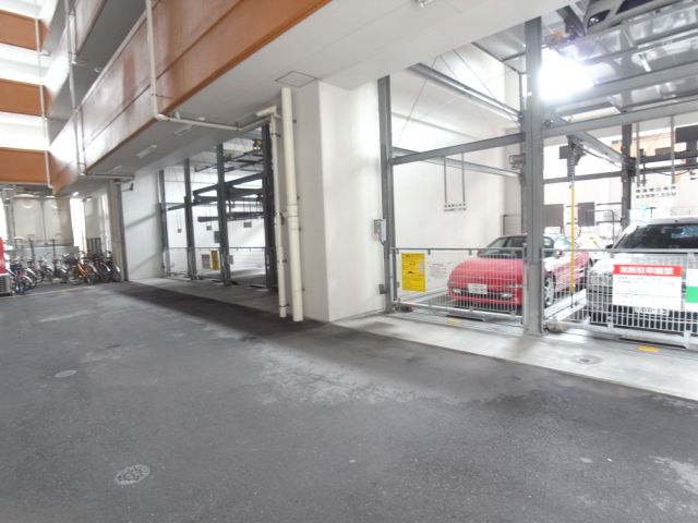 その他　駐車場