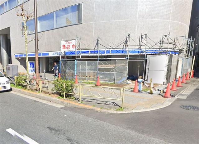 コンビニ　ローソン 高輪三丁目店（コンビニ）まで263m