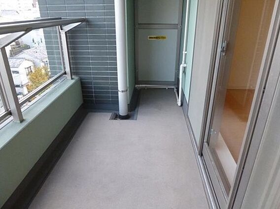 バルコニー　別タイプ部屋　参考写真です