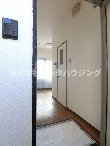 玄関　※同仕様写真となります。