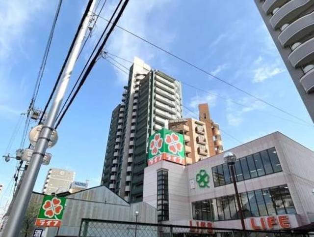 スーパー　ライフ四天王寺店（スーパー）まで892m