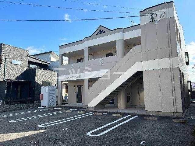建物外観　外観写真（昼）