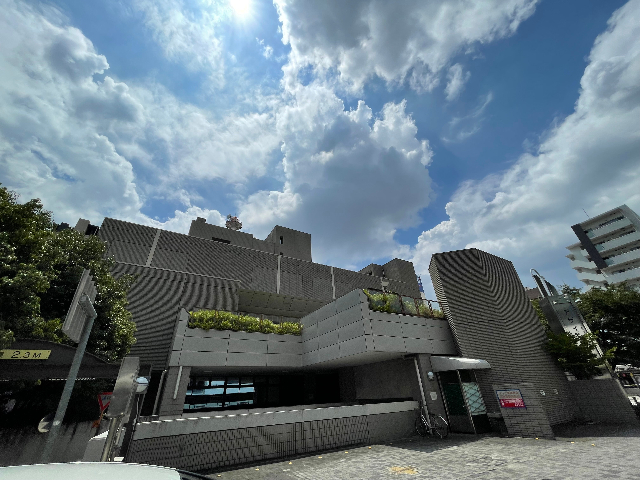 役所　名古屋市昭和区役所（役所）まで637m