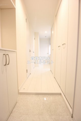 玄関　住まいの顔ともなる玄関