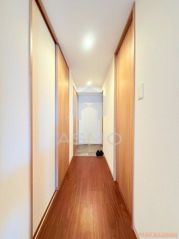 玄関　※建物内別間取参考写真