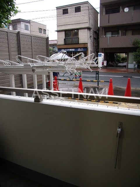 バルコニー　バルコニー
