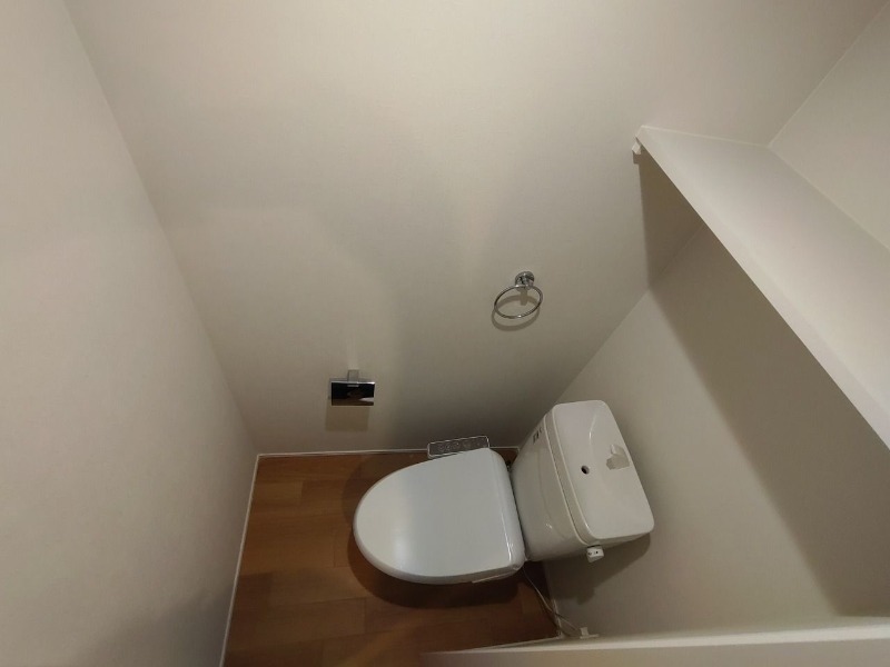 トイレ　清潔感のあるトイレですね。