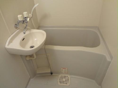 バス・シャワールーム　風呂トイレ別！