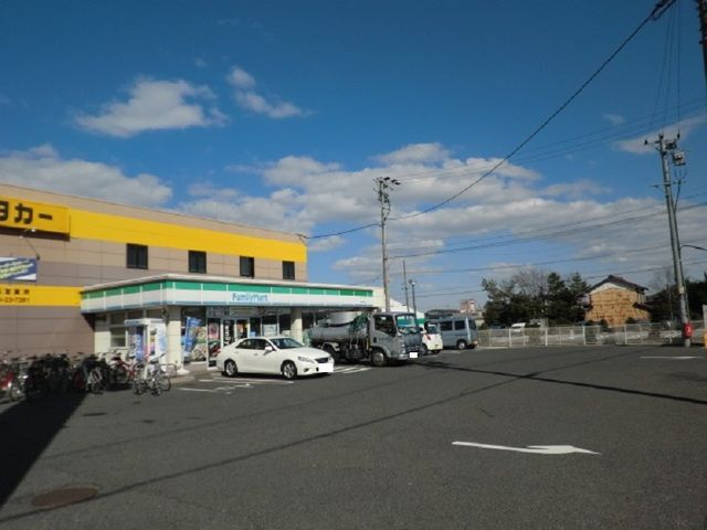 コンビニ　ファミリーマート桑名安永店（コンビニ）まで300m
