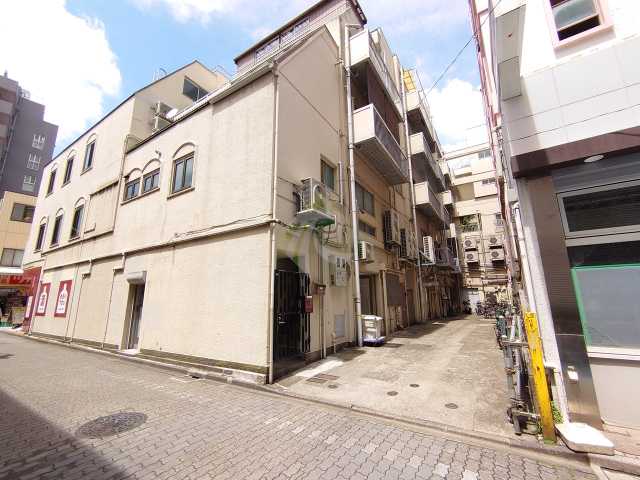 建物外観　エメラルドタワー