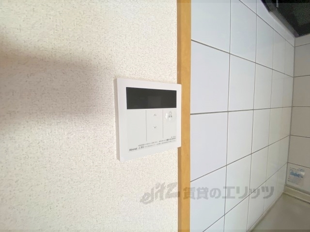 その他設備　給湯器リモコン