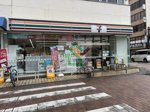 コンビニ　セブンイレブン新所沢駅東口店（コンビニ）まで394m