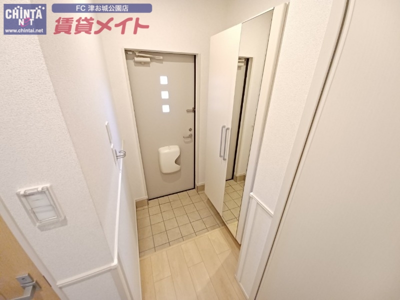 玄関　同型画像参考