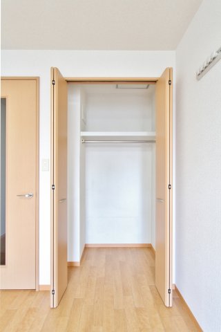 収納　参考写真（同物件別部屋）