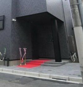 エントランス　駐車場
