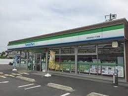 コンビニ　ファミリーマート日の出２丁目店（コンビニ）まで1000m