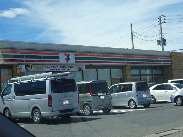 コンビニ　セブンイレブン新潟新通店（コンビニ）まで385m