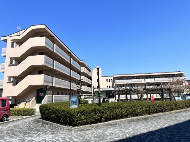 サンタウン竹鼻 B