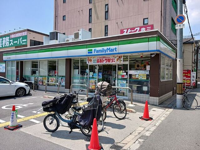 その他　ファミリーマート様まで270m