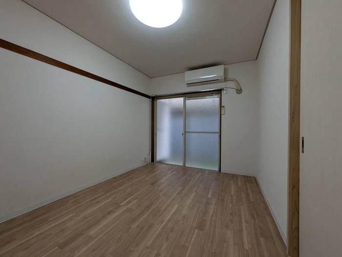 平安コーポラスNo.14の居間写真