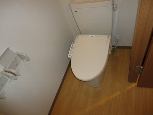 トイレ　シャワー付トイレ