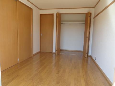 三田ハイツの居間写真
